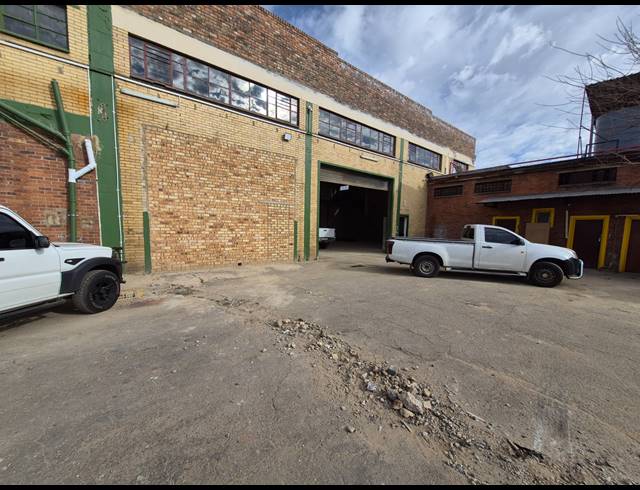 6,499M² WAREHOUSE TO LET IN DENVER